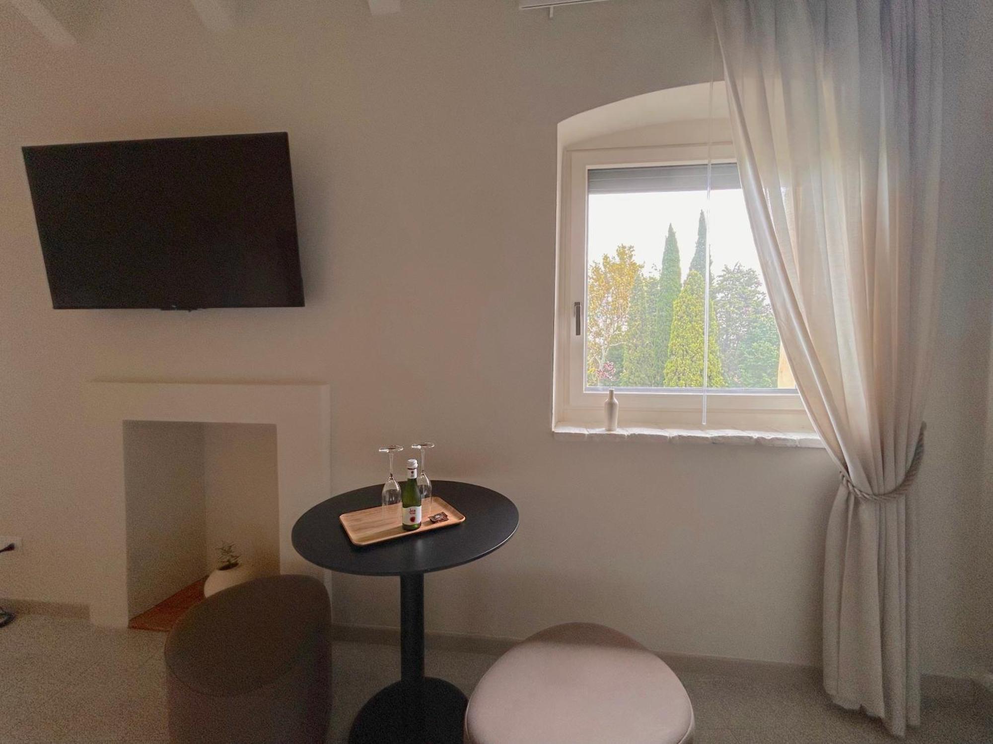 The Lake Suites Com - Luxury Stay In Лацизе Экстерьер фото